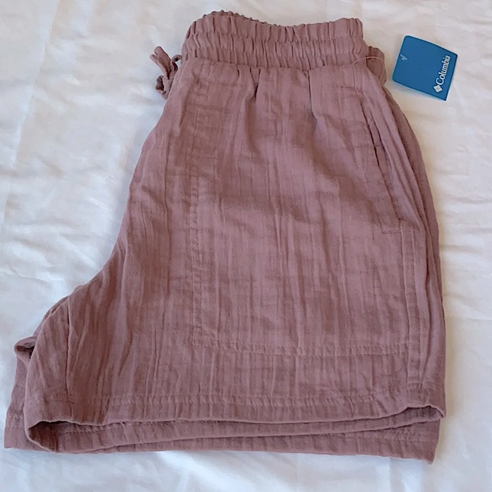 NWT Columbia Textured Mauve Shorts With 5 “ Inseam 3 Pockets Size Small - Picture 7 of 10